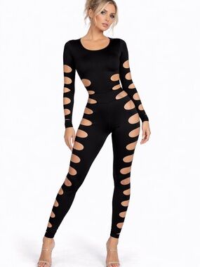 AKIRA Black Cutout Jumpsuit – Statement Piece 🔥 | Size S (Last Ones)